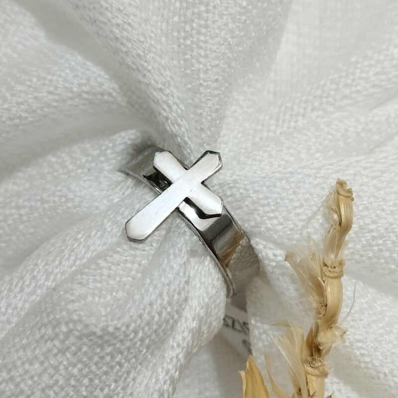 انگشتر صلیب نقره ای ساده استیل 
