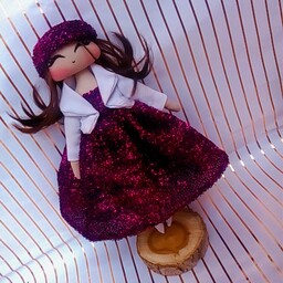 عروسک پارچه ای تیلدا دست ساز مخصوص هدیه ولنتاین دکور منزل و اتاق 