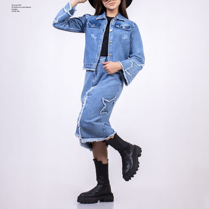 ست کت و دامن جین دخترانه شیک و جذاب مناسب حدود سنی 6 تا 16 سال دو رنگ آبی و ذغالی آستین کلوش 