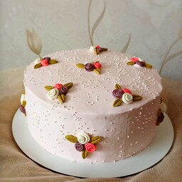 کیک تولد شکلاتی خانگی با فیلینگ موز و گردو طرح گل عاشقانه قابل سفارش با طرح دلخواه شما