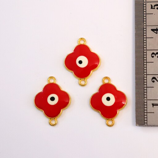 پلاک چشم نظر قرمز ( یک عدد ) مناسب برای گردنبند و گوشواره و دستبند و آویز ساعت و جاسوئیچی 