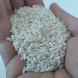 برنج عنبربوی درجه یک خوزستان با طعمی لذیذ و طبعی گرم