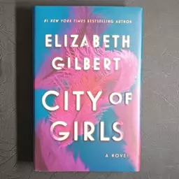 کتاب City Of Girl اثر Elizabet Gilbert 