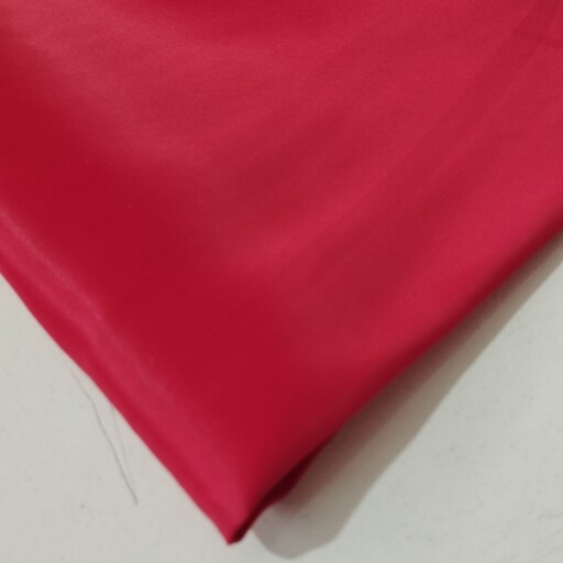 پارچه ی ساتن کشی درجه ی یک گرم بالا تک رنگ رنگ قرمز 