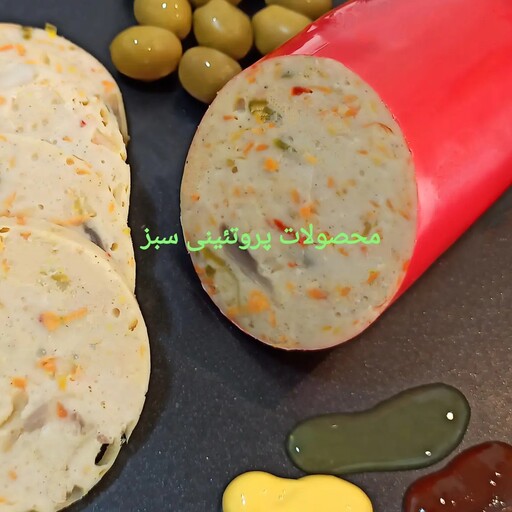 کالباس مرغ و قارچ(بسته 1000 گرمی بدون برش)