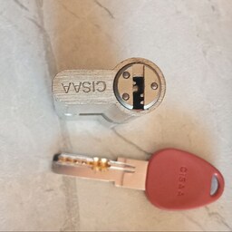 سیلندر قفل سیزا هفت سانتی به همراه کلید کارگری رنگ ساتن