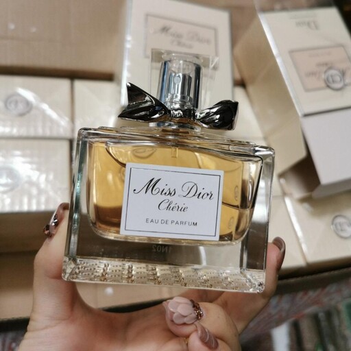 عطر ادکلن میس چری دی ور نسخه هایکوالیتی miss cheri