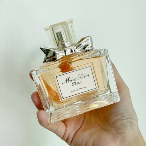 عطر ادکلن میس چری دی ور نسخه هایکوالیتی miss cheri