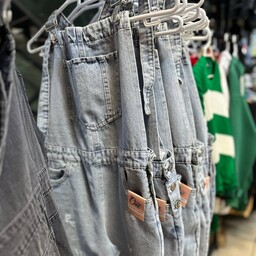 بیلر سویت مام فیت
سایزبندی  38 تا 46 
پارچه جین 100 درصد ترک
قد کار قابل تنظیم میباشد