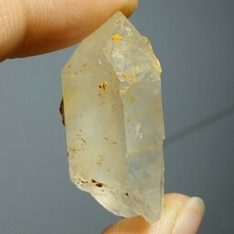 منشور سنگ راف در کوهی صد در صد طبیعی سنگ هفت چاکرا کد 13511