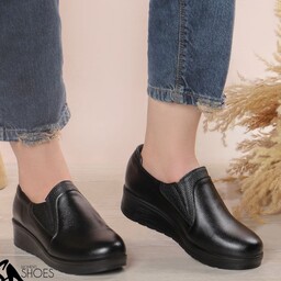 کفش زنانه طبی اصل  کفی طبی جداگانه داخل کفش  راحتی و کیفیت تضمینی سایز 37 تا 42 