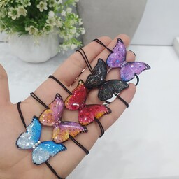 پک پنج تایی دستبند پروانه بنددار با رنگبندی فوق العاده افکت دار.قیمت دونه ای 37 تومن مناسب عیدی دادن،هدیه دادن،فروش و ..