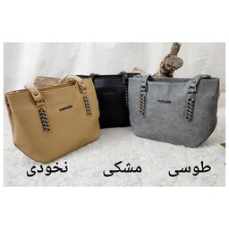 کیف دستی و دوشی زنانه کیف با جنس چرم صنعتی با ابعاد 33 در 25 کیف زنجیرنما دیور (قبل از سفارش از غرفه دار موجودی گرفته)