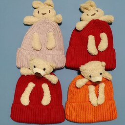 کلاه بافت بچگانه وارداتی طرح تدی و خرگوشی در دو رنگ قرمز و صورتی