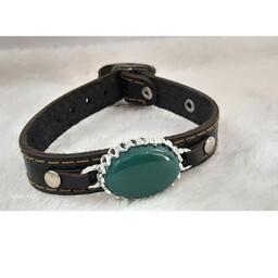دستبند چرم طبیعی با عقیق خراسانی سبز