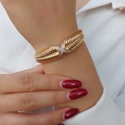دستبند بنگل زنانه طرح ایکس از برند ysx، رنگ ثابت، آبکاری شده با طلای 18 عیار، مناسب مچ های ظریف