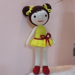 عروسک بافتنی دختر  پاپیونی، جذاب و شیک، قابل شستشو، سبک و بافت با کاموای با کیفیت و تضمین شده