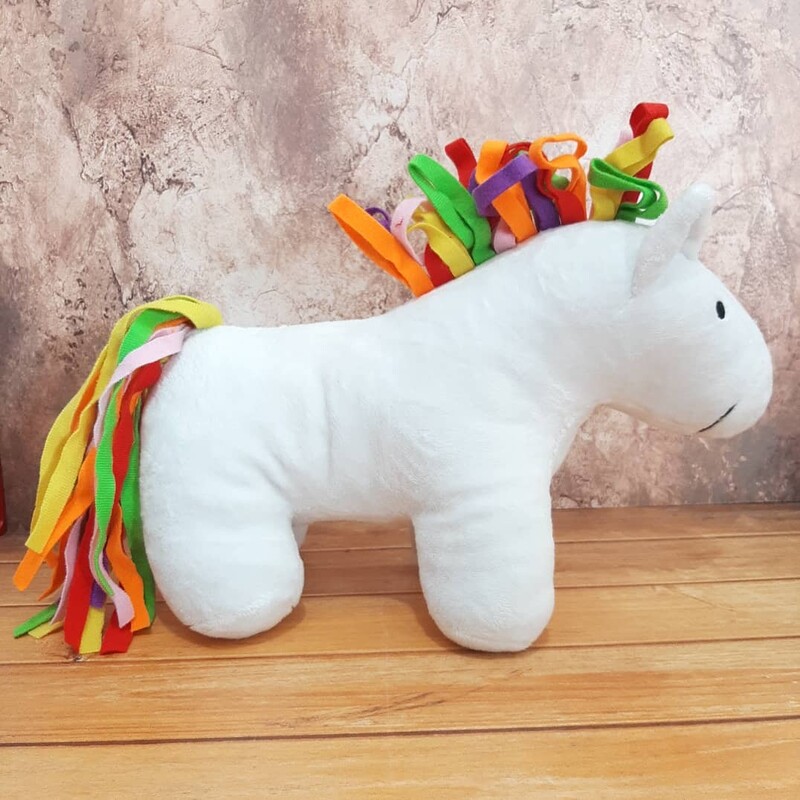 عروسک اسب تپلی و پرز کوتاه و مخملی و یال رنگین کمانی بسیار با کیفیت 