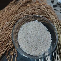 برنج نیم دانه هاشمی اعلا و معطر