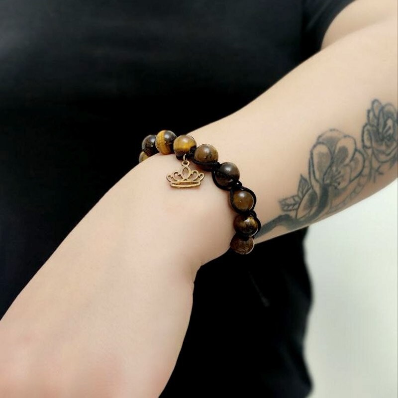 دستبند دخترانه و زنانه سنگ چشم ببر با نشان تاج طلایی
