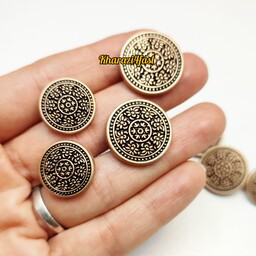 دکمه فلزی پایه دار  سایز کوچک 16 کیفیت درجه یک محصول کشور تایوان رنگ طلایی و مشکی 
