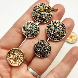 دکمه فلزی پایه دار  سایز کوچک 16 کیفیت درجه یک محصول کشور تایوان رنگ طلایی مشکی 