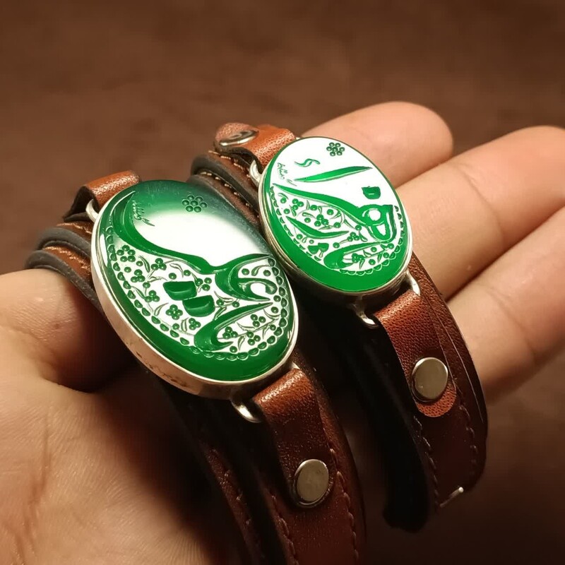 ست دستبند چرمی قاب نقره عقیق سبز با حکاکی یا زهرا (س) و یا علی (ع)