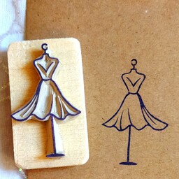 مهر دستساز مینیمال مانکن مدل لباس مناسب زیبا کردن بسته بندی پاکت پارچه و ساخت تگ تشکر کاغذکادو گیفت خیاطی دوخت 