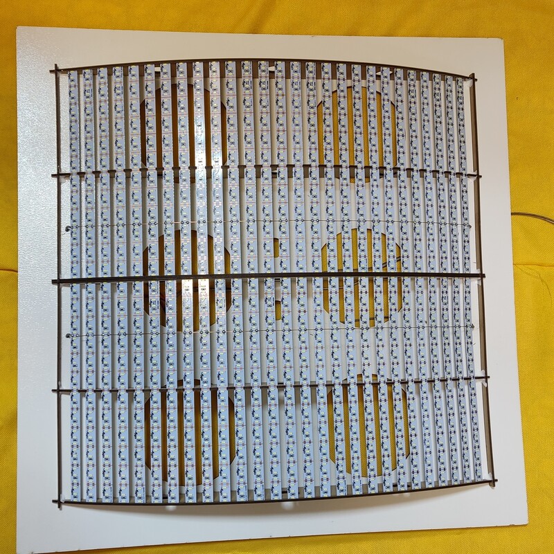 شاسی لامپ ال ای دی دست ساز مدل تایل 60 در 60 کمانی 3 عددی