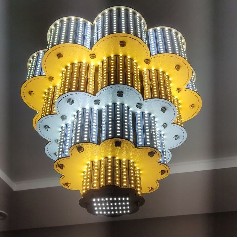 شاسی لامپ ال ای دی دست ساز مدل لوستر 4 طبقه گل 2 عددی