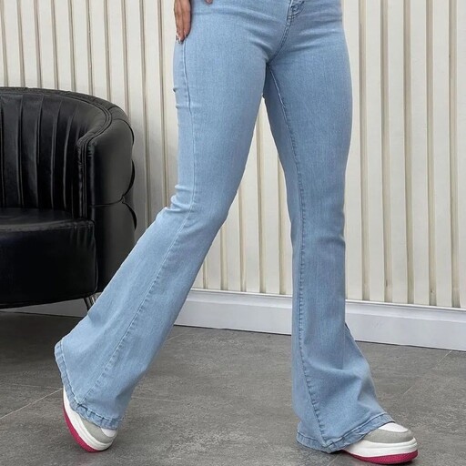 شلوار جین دمپا گشاد زنانه سایز 38 تا 46 فاق بلند قد بلند دمپا متوسط جین نازک مناسب فصل گرم