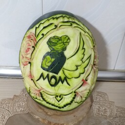 هندوانه ی روز مادر  باحکاکی بسیار زیبا با ما خاص باشید 