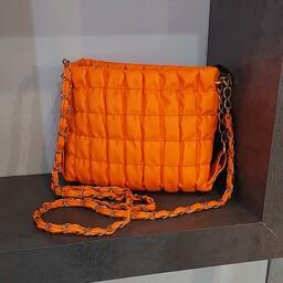 کیف زنانه گلدوزی شده با بند ترکیبی (زنجیر و چرم)