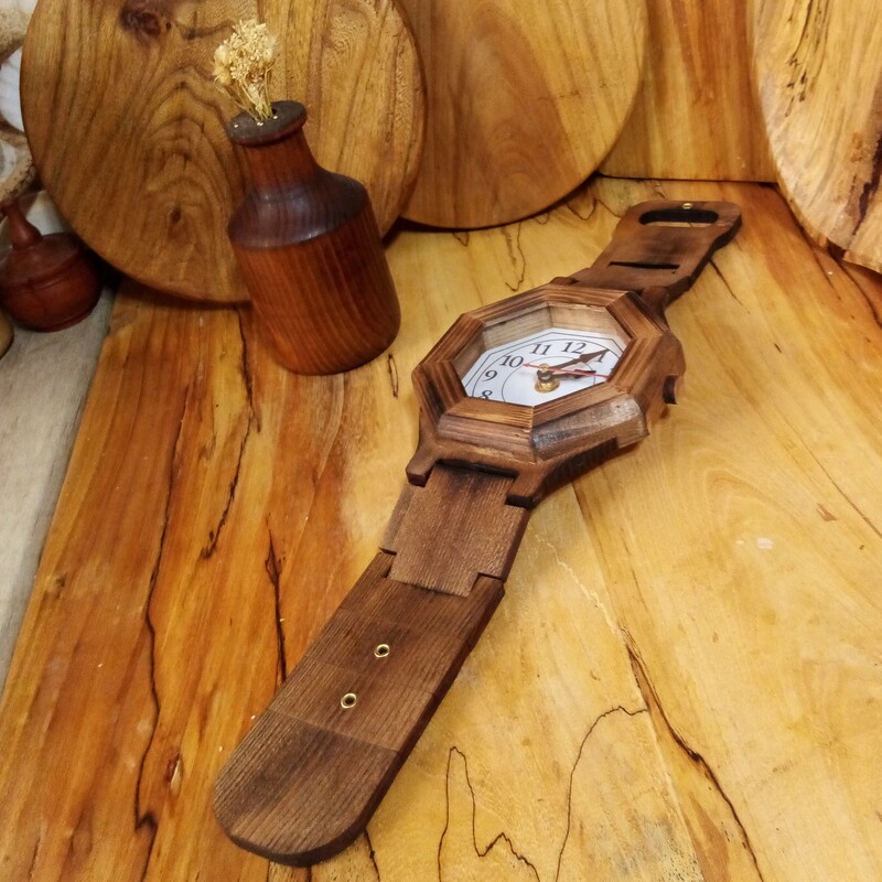 ساعت چوبی مدل مچی دیواری ورومیزی