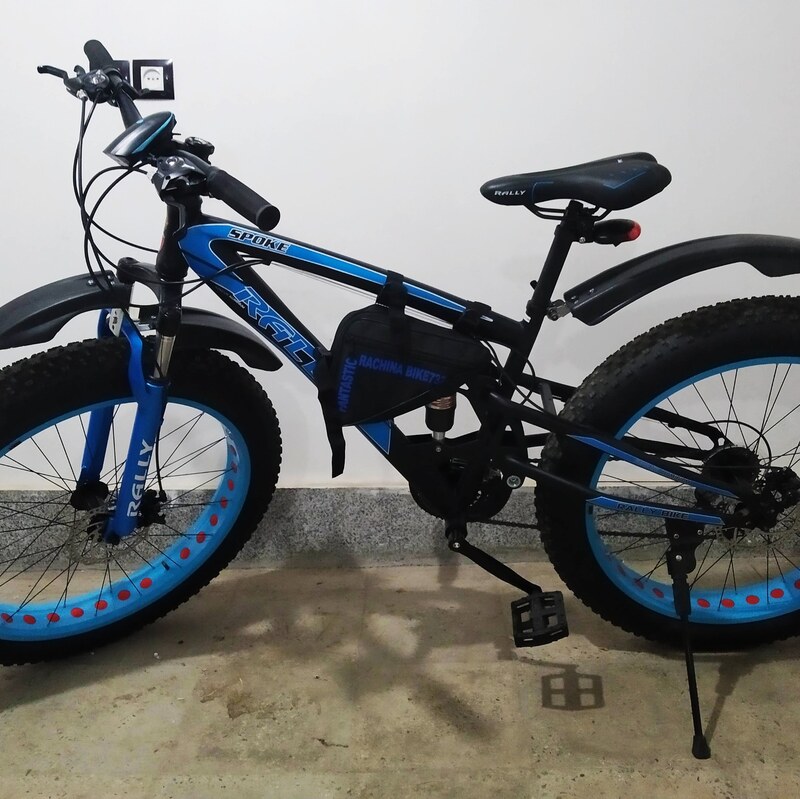 دوچرخه لاستیک پهن 26 رنگ آبی تمام وارداتی سبک با تنه آلومنیوم