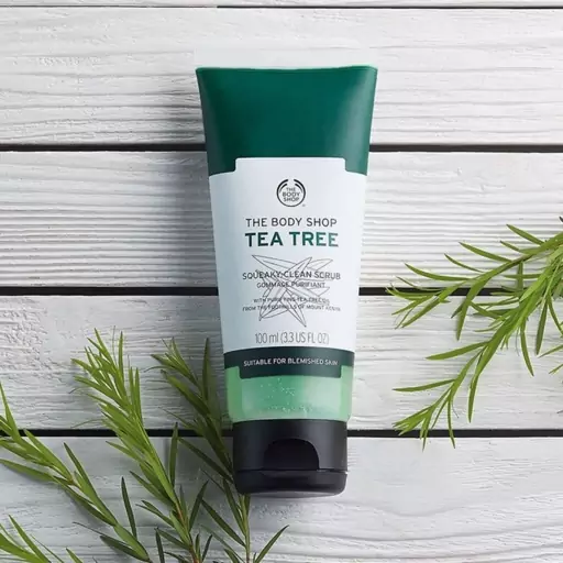 اسکراب لایه بردار پوست بادی شاپ مدل تی تری مخصوص پوست Tea Tree برند The Body Shop  