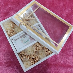 جعبه کادویی مخصوص پول و گل مناسب هدیه عروس 