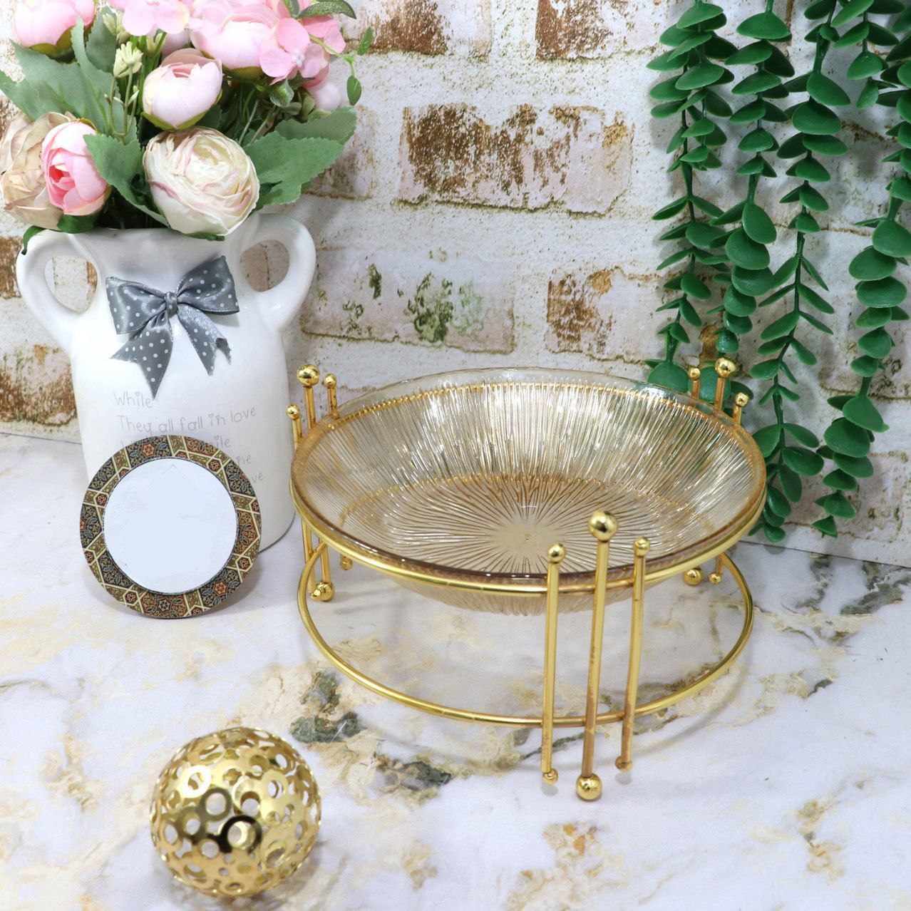 شکلات خوری پایه دارسولو طلایی  