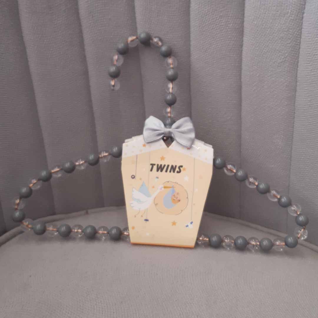 چوب لباسی مرواریدی رنگ طوسی