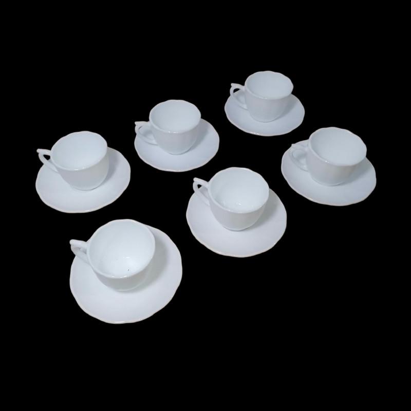 سرویس چای خوری 12 پارچه 6 نفره آیروپال مدل نیلوفری