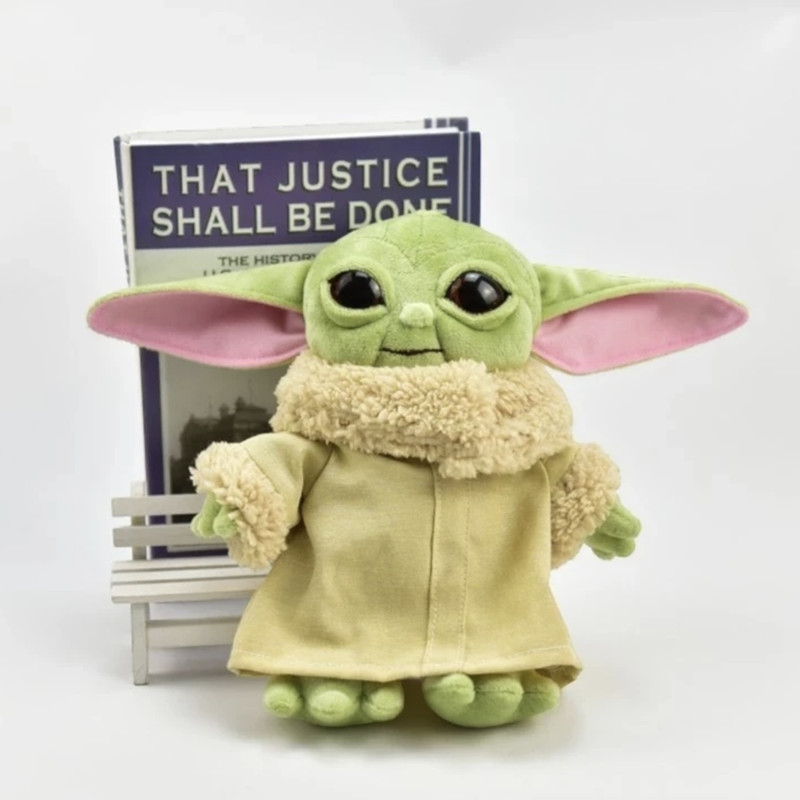 عروسک طرح بیبی یودا مدل چشم تیله ای ارتفاع 20 سانتی متر