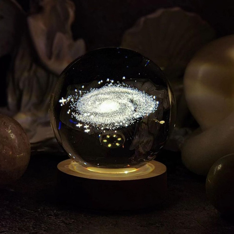 هدیه  چراغ خواب مدل گوی کریستال راه شیری تیتو