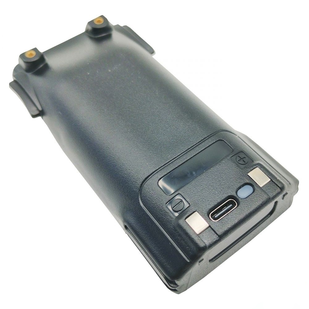 باتری دوبل تایپ سی بیسیم باوفنگ UV-82 با پورت typ-c