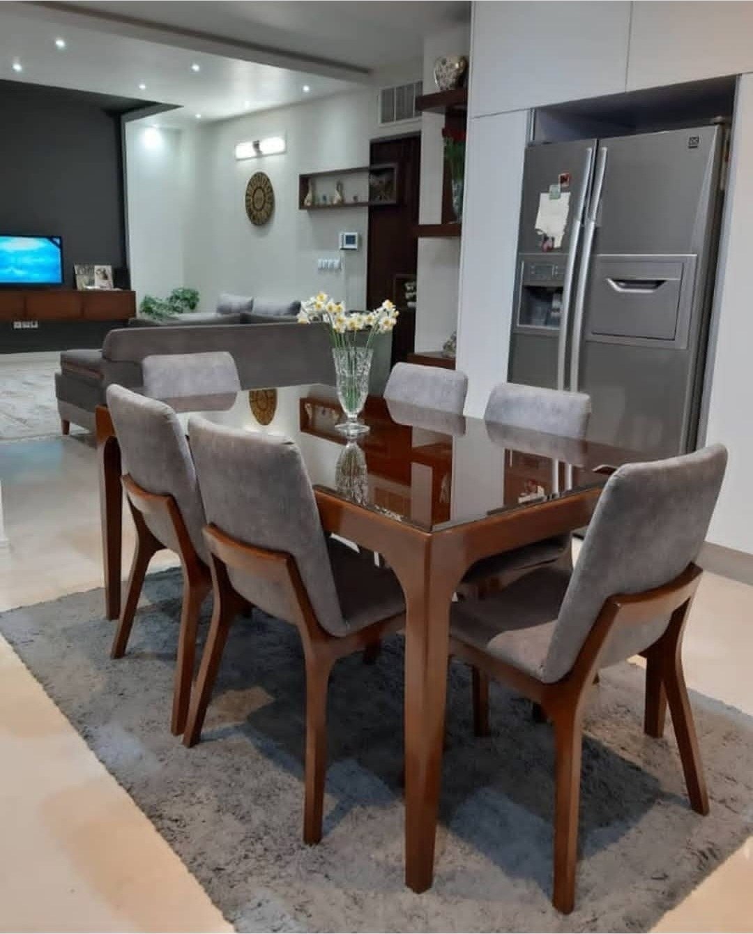 میز ناهار خوری اسپرت 6 نفره(پسکرایه)