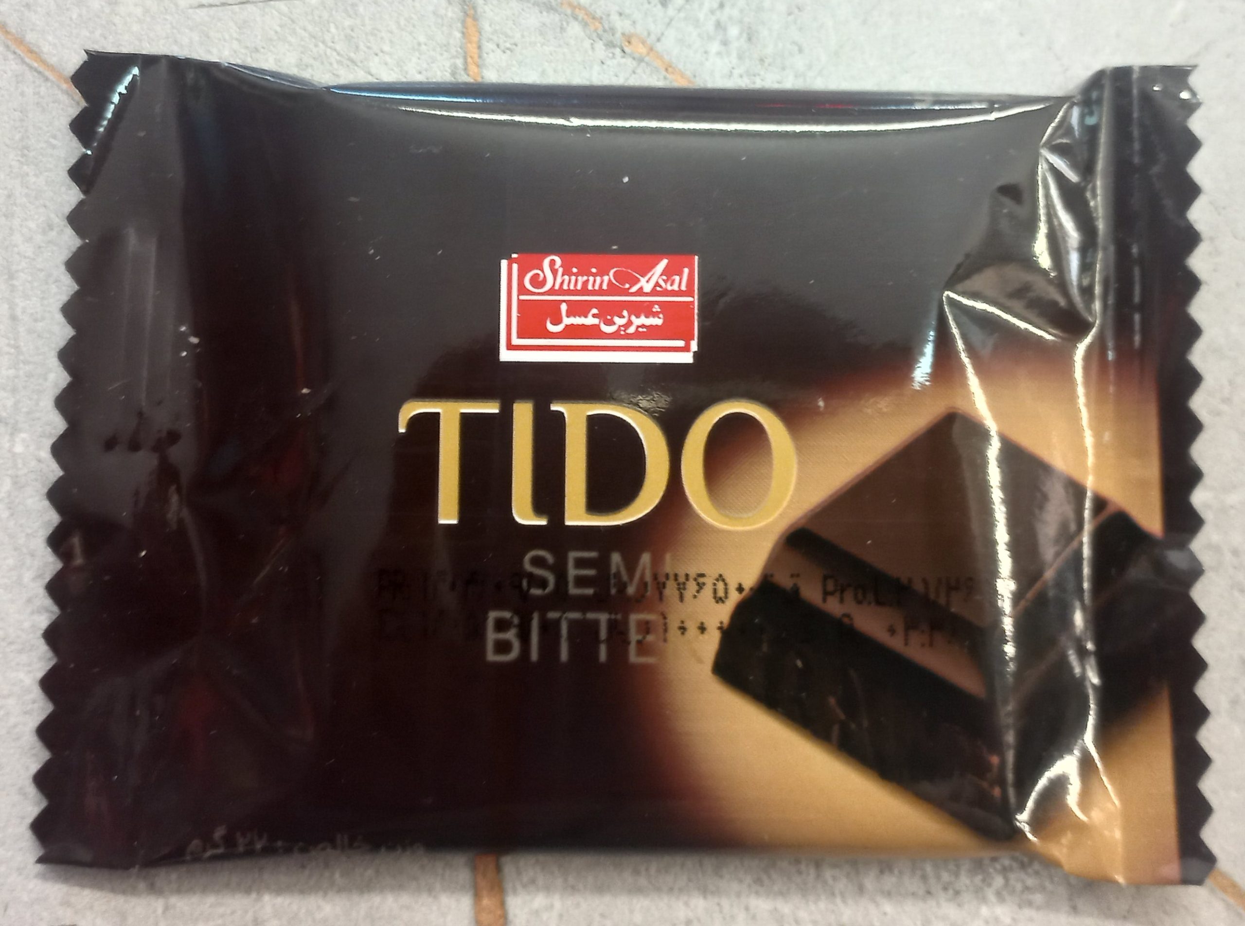شکلات52 درصد 22 گرمی سمی بی‌تر نیمه تلخ تیدو