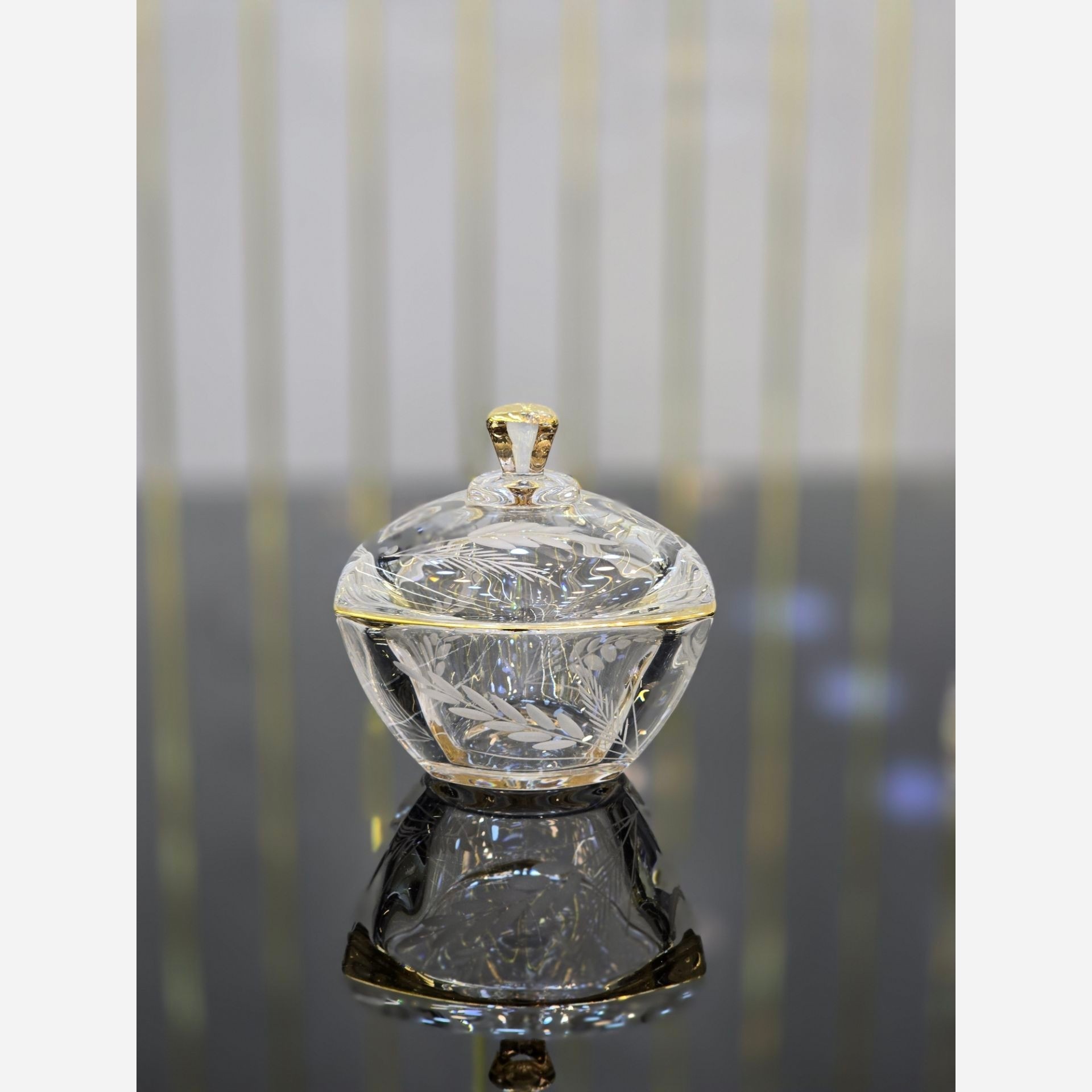 قندان ونا خوشه گندم (پس کرایه)