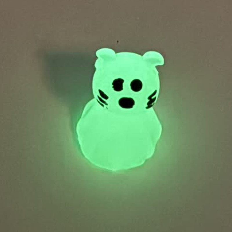 مجسمه رزینی طرح شب تاب مدل پیشی