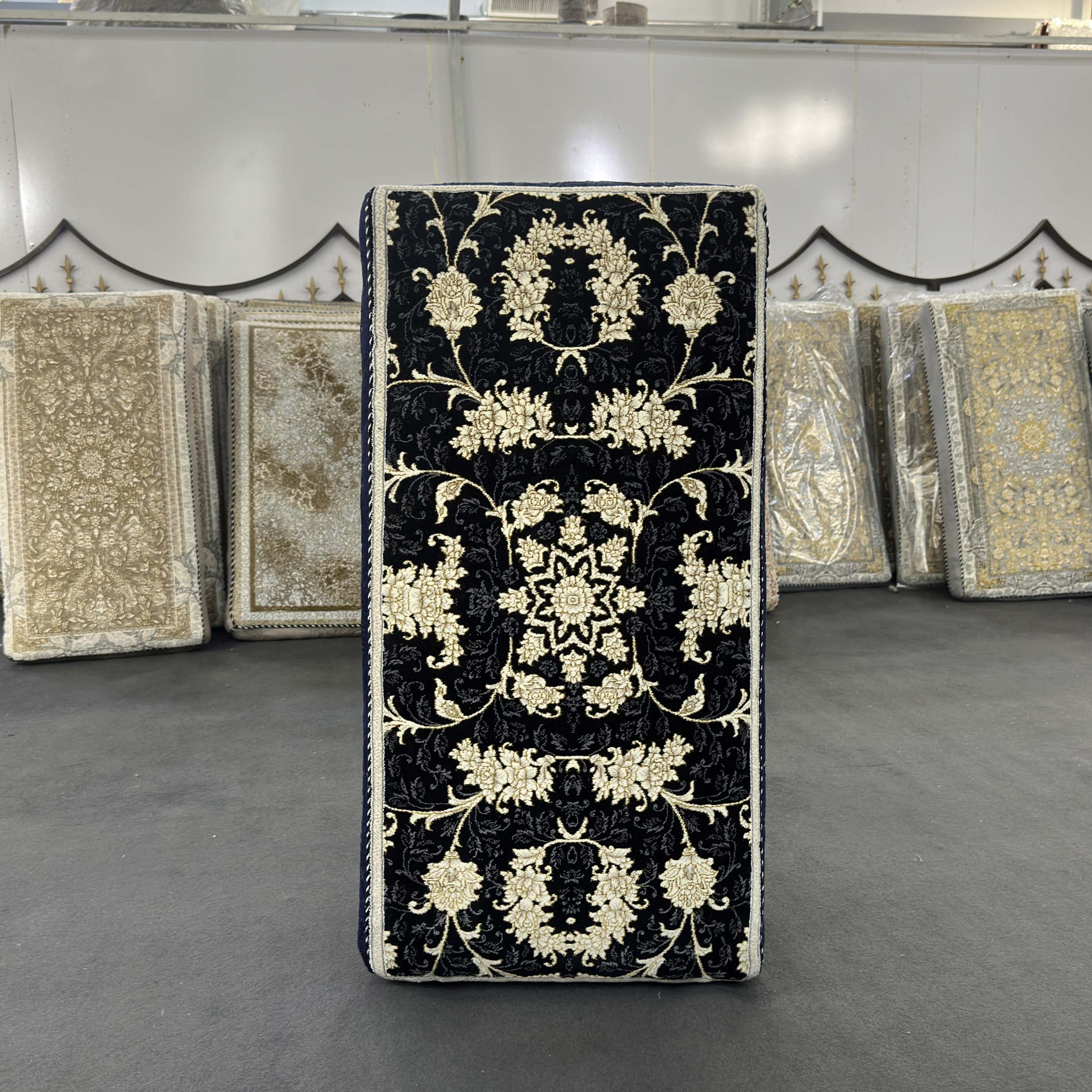 پشتی نگین یاسمن مشهد ، 700 شانه ، کد 036