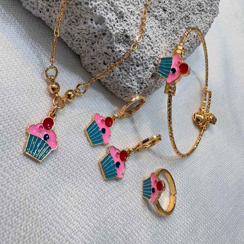 سرویس و نیمست بچهگانه طرح بستنی یا کاپ کیک استیل