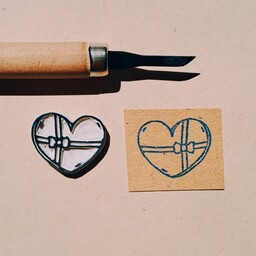 مهر دستساز قلب برای طراحی کاغذ کادو و بسته بندی محصولات و بولت ژورنال و پلنر و ساخت گیفت و تگ و طراحی پارچه